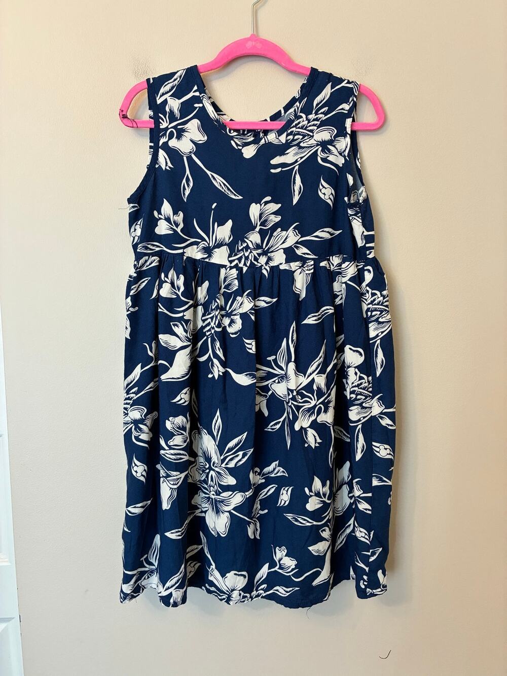 Tori Richard Honolulu Disney Navy White Floral Hawaiian Dress Sleeveless Girls 8
